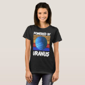 Powered By URANUS Retro Solar System Planet Design Tシャツ (正面フル)
