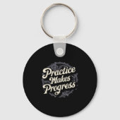 Practice Makes Progress Shirt Over Perfection Moti キーホルダー (正面)