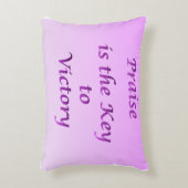 Praise is the Key to victory Pillow アクセントクッション (正面(垂直))