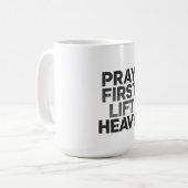 Pray First Lift Heavy – Christian Gym Motivation f コーヒーマグカップ (正面左)