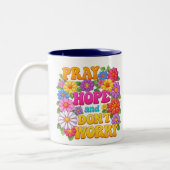 PRAY HOPE DON'T WORRY St. Padre Pio Flowers ツートーンマグカップ (左)