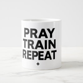 Pray Train Repeat Mug – Christian Fitness Motivati ジャンボコーヒーマグカップ