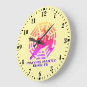 Praying Mantis Kung-Fu ラージ壁時計 (傾斜)
