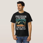 Precisionエンジニアリング Tシャツ (正面フル)