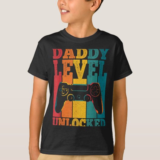 Pregnancy Announcement Dad Level Unlocked New Dadd Tシャツ (正面)