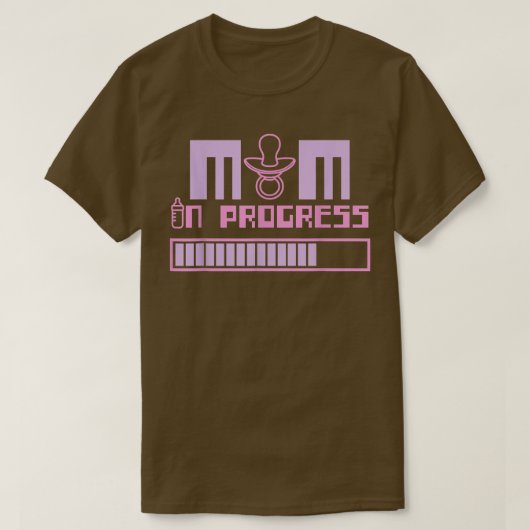 Pregnancy Announcement Mom In Progress First Baby5 Tシャツ (デザイン正面)