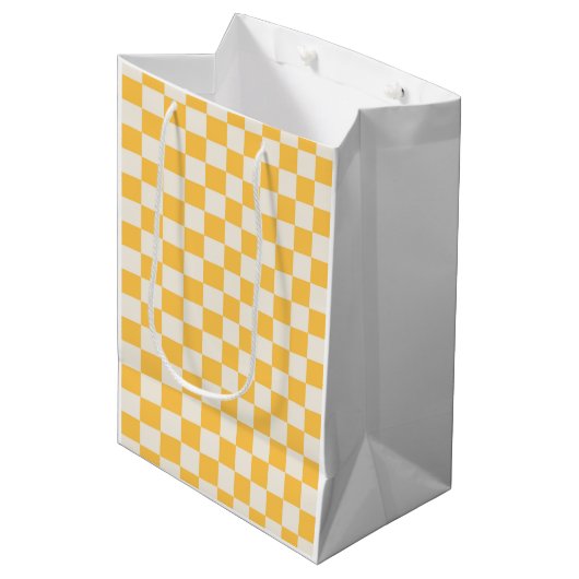 Preppy Checkerboard Yellow White Mod Retro ミディアムペーパーバッグ (正面アングル)