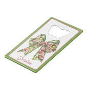 Preppy Floral Pink and Green Bow Personalized クレジットカード栓抜き (正面アングル)
