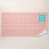 Preppy Greek Key Monogram – Coral & Turquoise ビーチタオル (正面)