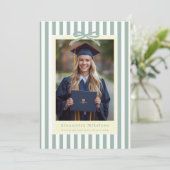Preppy Green Bow 5 Photo Graduation 招待状 (スタンド正面)