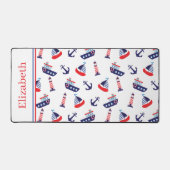 Preppy Nautical Sailboats Personalized デスクマット (正面)