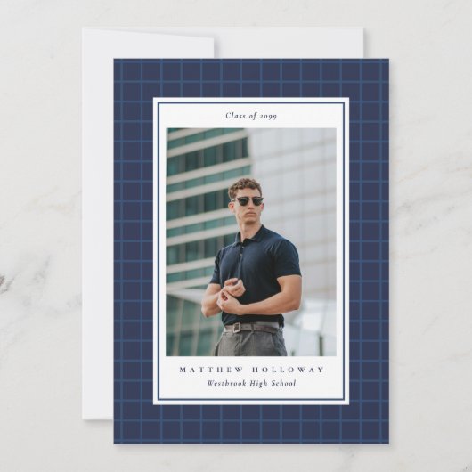 Preppy Navy Grid One Photo Graduation Announcement 招待状 (正面)