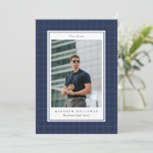 Preppy Navy Grid One Photo Graduation Announcement 招待状 (スタンド正面)
