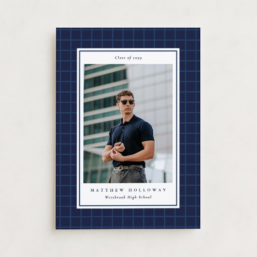 Preppy Navy Grid One Photo Graduation Announcement 招待状
