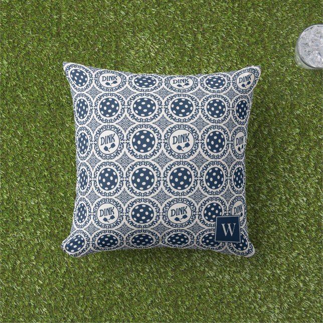 Preppy Pickleball Damask – Navy Dink Motif   アウトドアクッション (芝生)