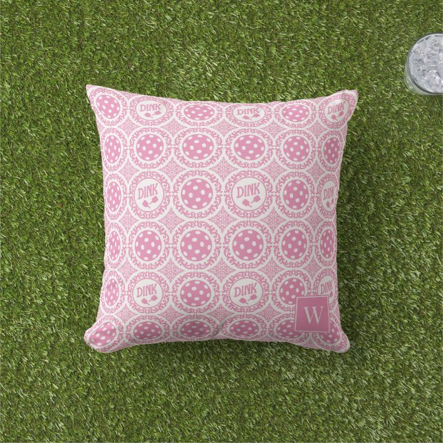 Preppy Pickleball Damask – Pink Dink Motif   アウトドアクッション (芝生)