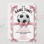 Preppy Pink Bow Girl Soccer Game Time Birthday 招待状 (正面)