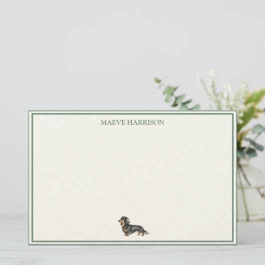 Preppy Sage Green Stripe Dachshund 便箋 (スタンド正面)