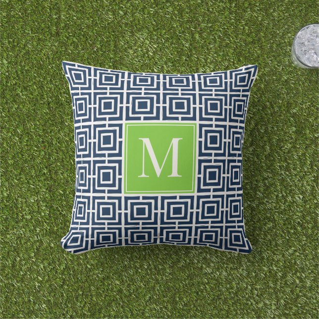 Preppy Square Lattice Monogram – Navy & Lime アウトドアクッション (芝生)
