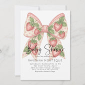 Preppy Strawberry Bow Personalized Baby Shower  招待状 (正面)