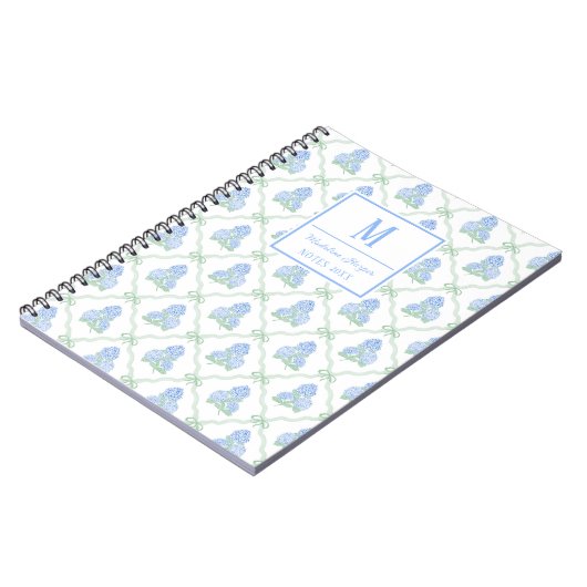 Preppy Trellis Bow Blue & Green Hydrangeas Monogra ノートブック (左側)