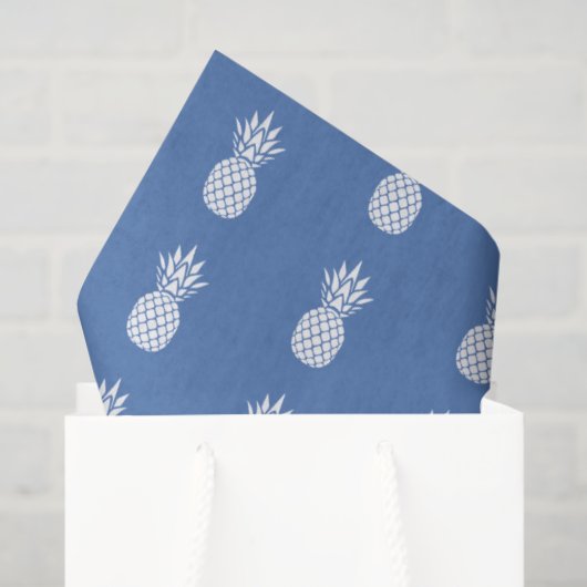 Preppy White Pineapples on Blue 薄葉紙 (ギフトバッグ)