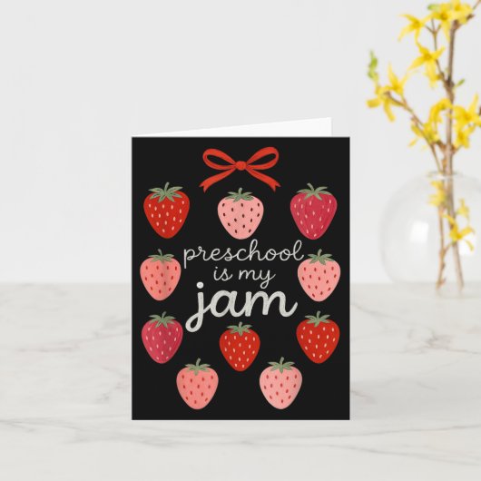 Preschool Is My Jam Strawberry Teacher First Day O カード (黄色い花)