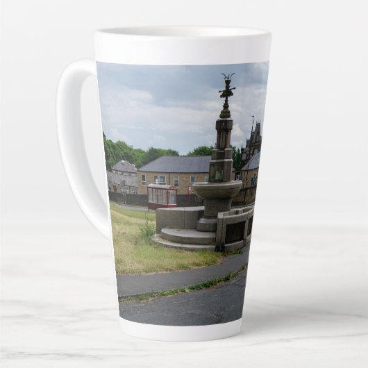 Prescott Fountain, Halifax カフェラテマグ (左アングル)