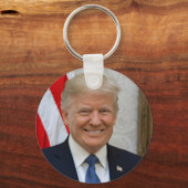 President Donald Trump 2017 Official Portrait キーホルダー (正面)
