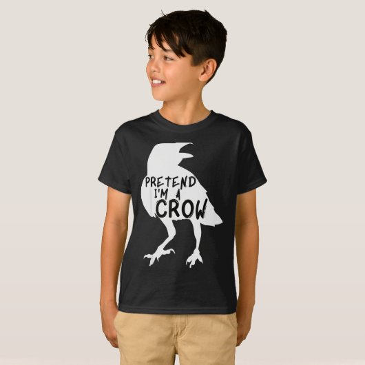 Pretend I'm A Crow Funny Lazy Halloween Costume Tシャツ (正面フル)