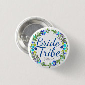 Pretty Floral Wreath Personalised Bride Tribe 缶バッジ (正面&裏面)