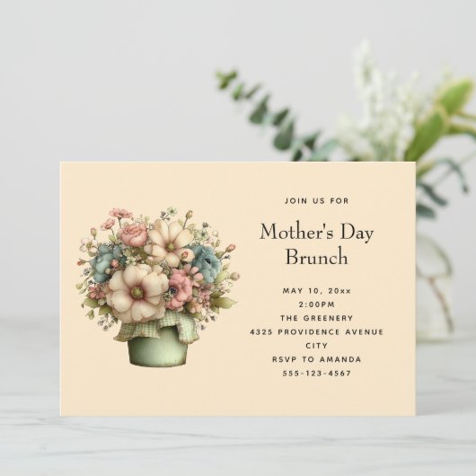 Pretty Flowers in a Planter Pot Cute Mother's Day 招待状 (スタンド正面)