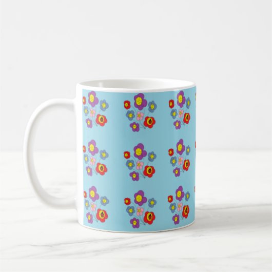 Pretty Ladybug and Flowers Light Blue Pattern コーヒーマグカップ (左)