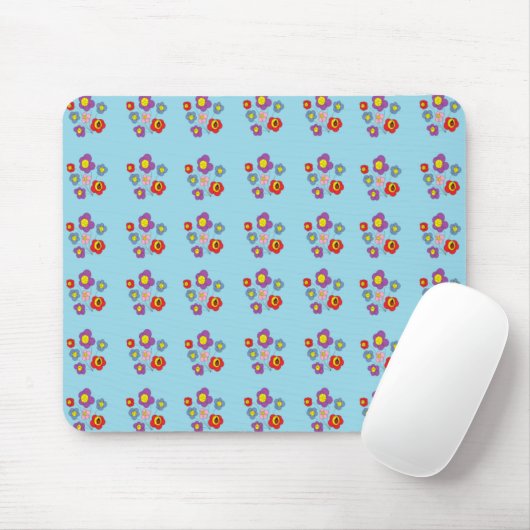 Pretty Ladybug and Flowers Light Blue Pattern マウスパッド (マウス)