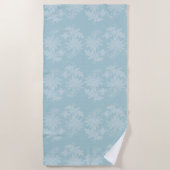Pretty Light Blue White Floral Faux Lace   ビーチタオル (正面)