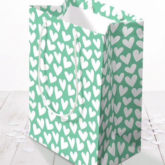Pretty Love Heart Pattern Mint White Valentine ミディアムペーパーバッグ