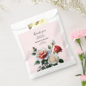 Pretty pink white red roses floral wedding フェイバーバッグ (封をした状態)