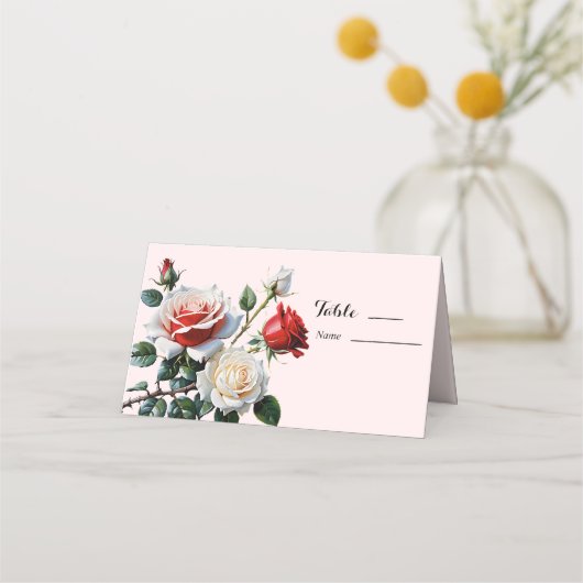 Pretty pink white red roses floral wedding  プレイスカード (正面)