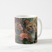 Pretty white orange cat in floral garden コーヒーマグカップ (正面右)
