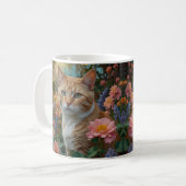 Pretty white orange cat in floral garden コーヒーマグカップ (正面左)