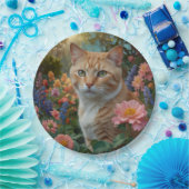 Pretty white orange cat in floral garden ペーパープレート (パーティー)