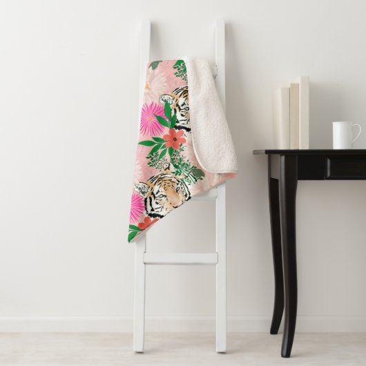 Pretty White Pink Tiger Floral Painting シェルパブランケット (インサイチュ)