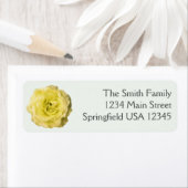 Pretty Yellow Rose Floral Return Address ラベル (インサイチュ)