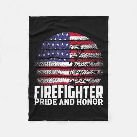 Pride And Honor Fireman Gift Proud Firefighter Quo フリースブランケット (正面)