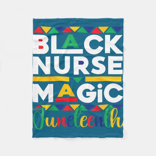 Pride black nurse magic juneteenth black history フリースブランケット (正面)