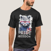 Pride Freedom  Raccoon Genderfrith Sunglasses Flag Tシャツ (正面)