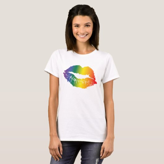 Pride Rainbow Lips Tシャツ (正面フル)