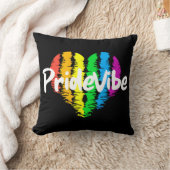 PrideVibeロゴ レインボーハート クッション (ブランケット)