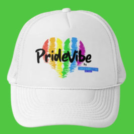 PrideVibe レインボーハート トラッカー: 大胆で無拘束 キャップ