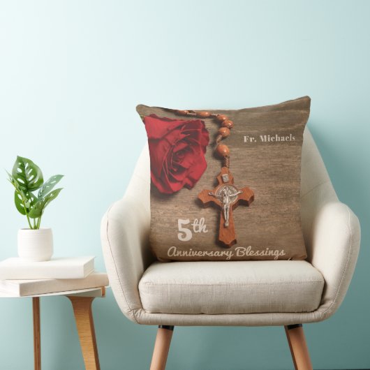 Priest 5th Ordination Anniversary Red Rose クッション (椅子)